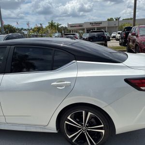 صورة 6 لـ 2021 Nissan SENTRA SR