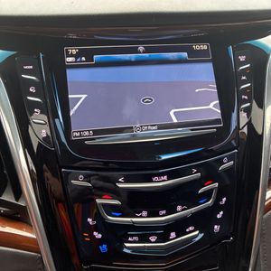 2018 Cadillac ESCALADE LUXURY thumbnail 41