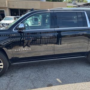 CHEVROLET SUBURBAN PREMIER - 3