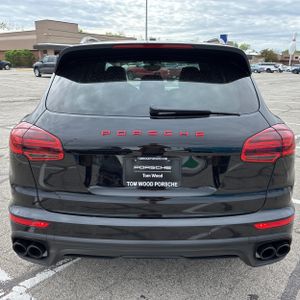 PORSCHE CAYENNE PLATINUM EDITION - 7