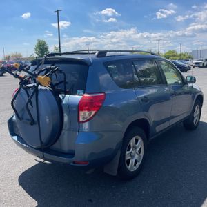 TOYOTA RAV4 - 8