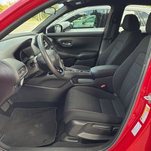 صورة 28 لـ 2024 Honda HR-V SPORT