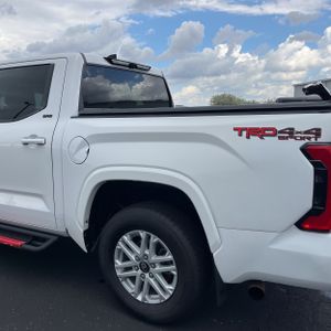 TOYOTA TUNDRA - 6
