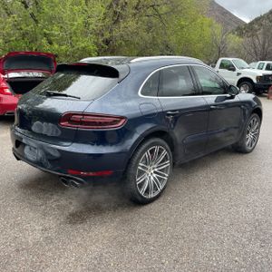PORSCHE MACAN GTS - 8