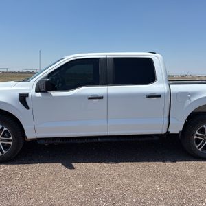 صورة 4 لـ 2023 FORD F-150 XL