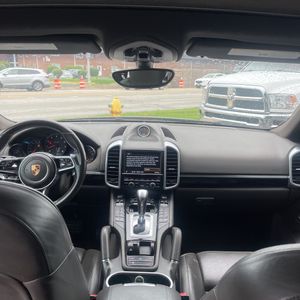 2016 Porsche CAYENNE BASE thumbnail 36