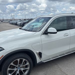 صورة 2 لـ 2025 BMW X5 PHEV XDRIVE50E