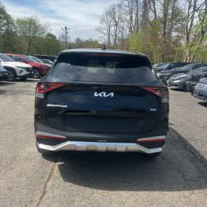 KIA SPORTAGE LX - 7