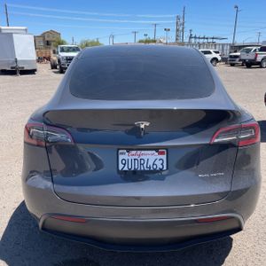 TESLA MODEL Y LONG RANGE - 7