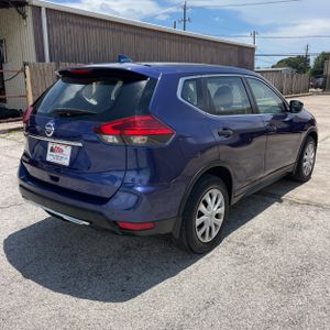 2017 Nissan ROGUE SV — фото 8