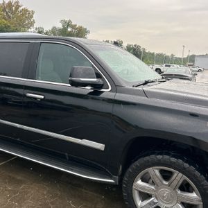 2017 Cadillac ESCALADE ESV LUXURY — фото 13