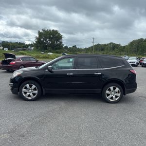 2017 Chevrolet TRAVERSE LT 照片 3