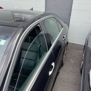 MERCEDES-BENZ E-CLASS - 3