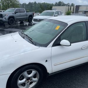 FORD TAURUS SE - 2