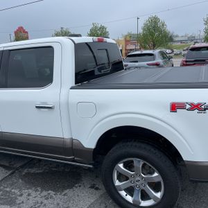 FORD F-150 LARIAT - 6