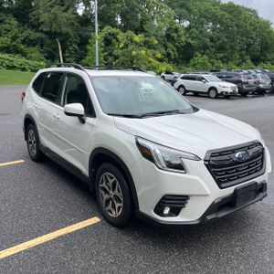 2024 Subaru FORESTER PREMIUM 缩略图 12