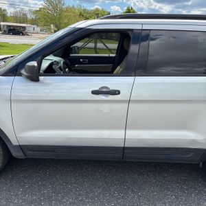 FORD EXPLORER BASE - 3