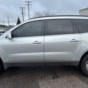 CHEVROLET TRAVERSE LT - 4