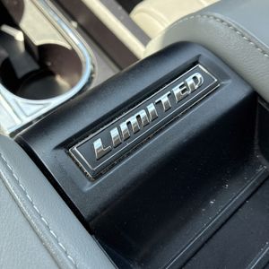 2016 Toyota TUNDRA LIMITED — миниатюра 21