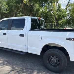 FORD F-150 XL - 6