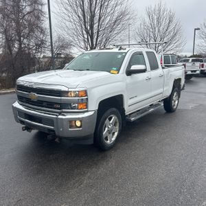 CHEVROLET SILVERADO - 1