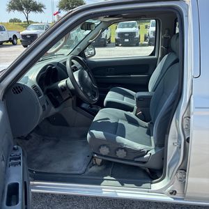 صورة مصغرة 32 لـ 2004 Nissan FRONTIER XE-V6