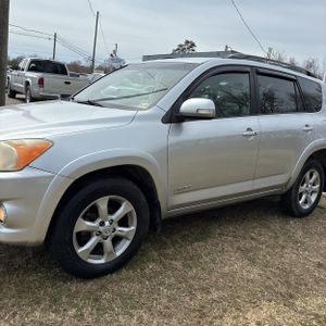 Toyota RAV4 Limited - 2