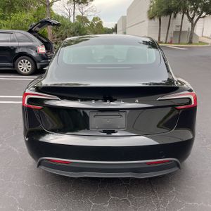 TESLA MODEL 3 LONG RANGE - 7