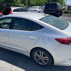 HYUNDAI ELANTRA SEL - 6