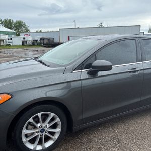 FORD FUSION SE - 2
