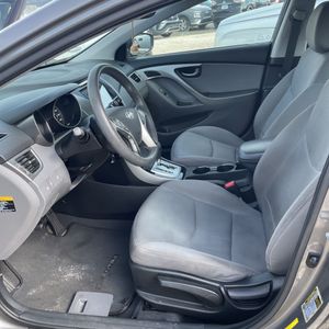 2012 Hyundai ELANTRA GLS 缩略图 31