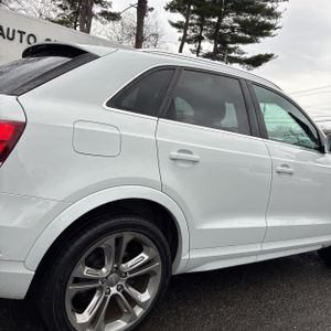 AUDI Q3 2.0T PREMIUM PLUS - 9