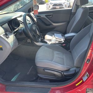 صورة مصغرة 27 لـ 2014 Hyundai ELANTRA SE