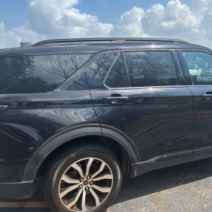 FORD EXPLORER ST-LINE - 9