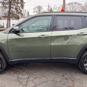 JEEP COMPASS 80TH ANNIVERSARY EDITION - 4