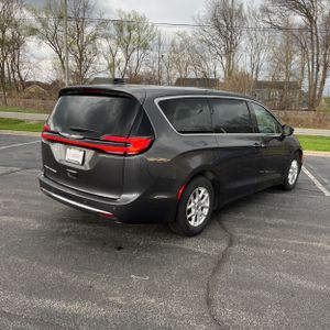 CHRYSLER PACIFICA TOURING L - 8