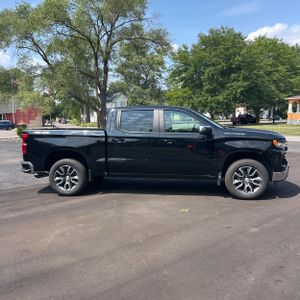 2023 Chevrolet SILVERADO 1500 LT 照片 10