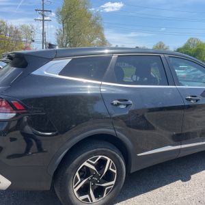 KIA SPORTAGE LX - 9