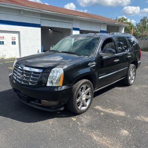 2014 Cadillac ESCALADE LUXURY — фото 1