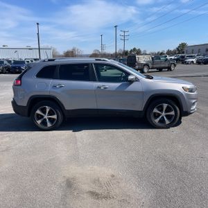 JEEP CHEROKEE LIMITED - 10