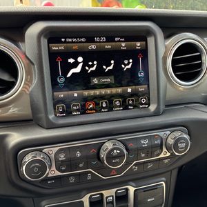 2018 JEEP WRANGLER UNLIMITED SAHARA — миниатюра 36