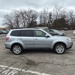 SUBARU FORESTER X LIMITED - 10