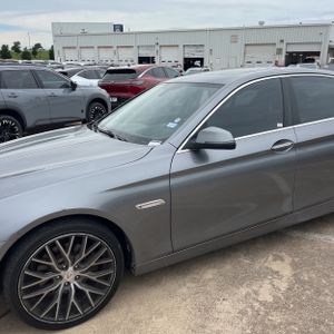 BMW 5 SERIES 528I - 2