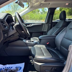 2025 FORD ESCAPE PLATINUM — миниатюра 32