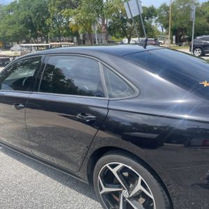 VOLKSWAGEN PASSAT R-LINE - 6