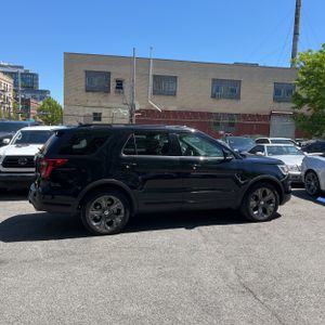 FORD EXPLORER SPORT - 10