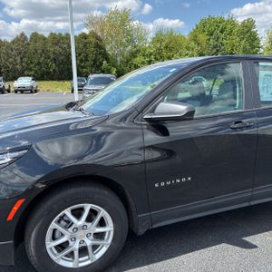 CHEVROLET EQUINOX LS - 2