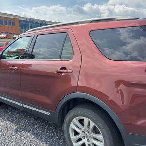 2018 FORD EXPLORER XLT 照片 6