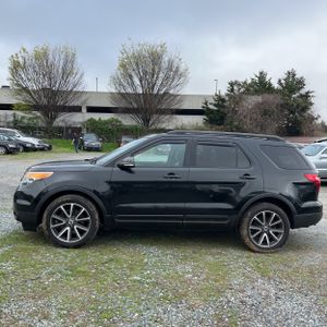 Ford Explorer XLT - 3