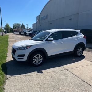HYUNDAI TUCSON - 1
